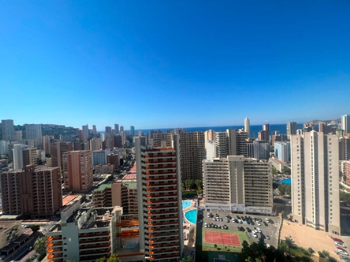 Gemelos 22-2-24 Benidorm Exterior photo